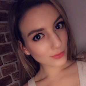 Meet your Posher, Kylee